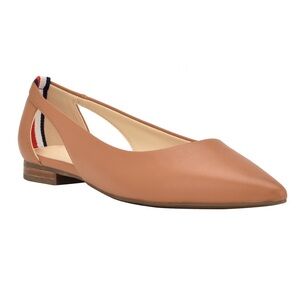 Tommy Hilfiger Women's Velahi Cutout Pointy Toe Flats